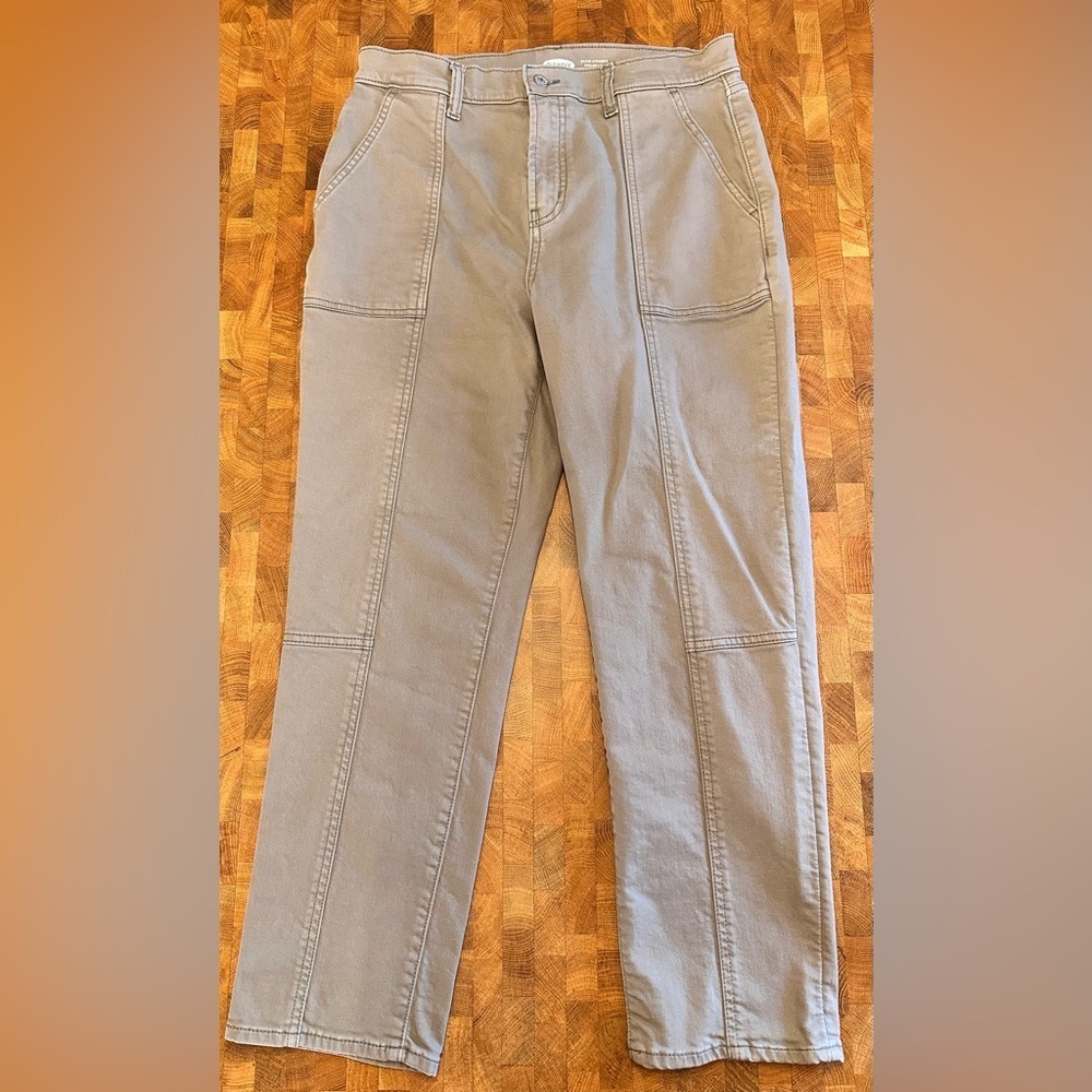 Old Navy Olive Green Sky-Hi Straight Pants- Women’s Size Large 12